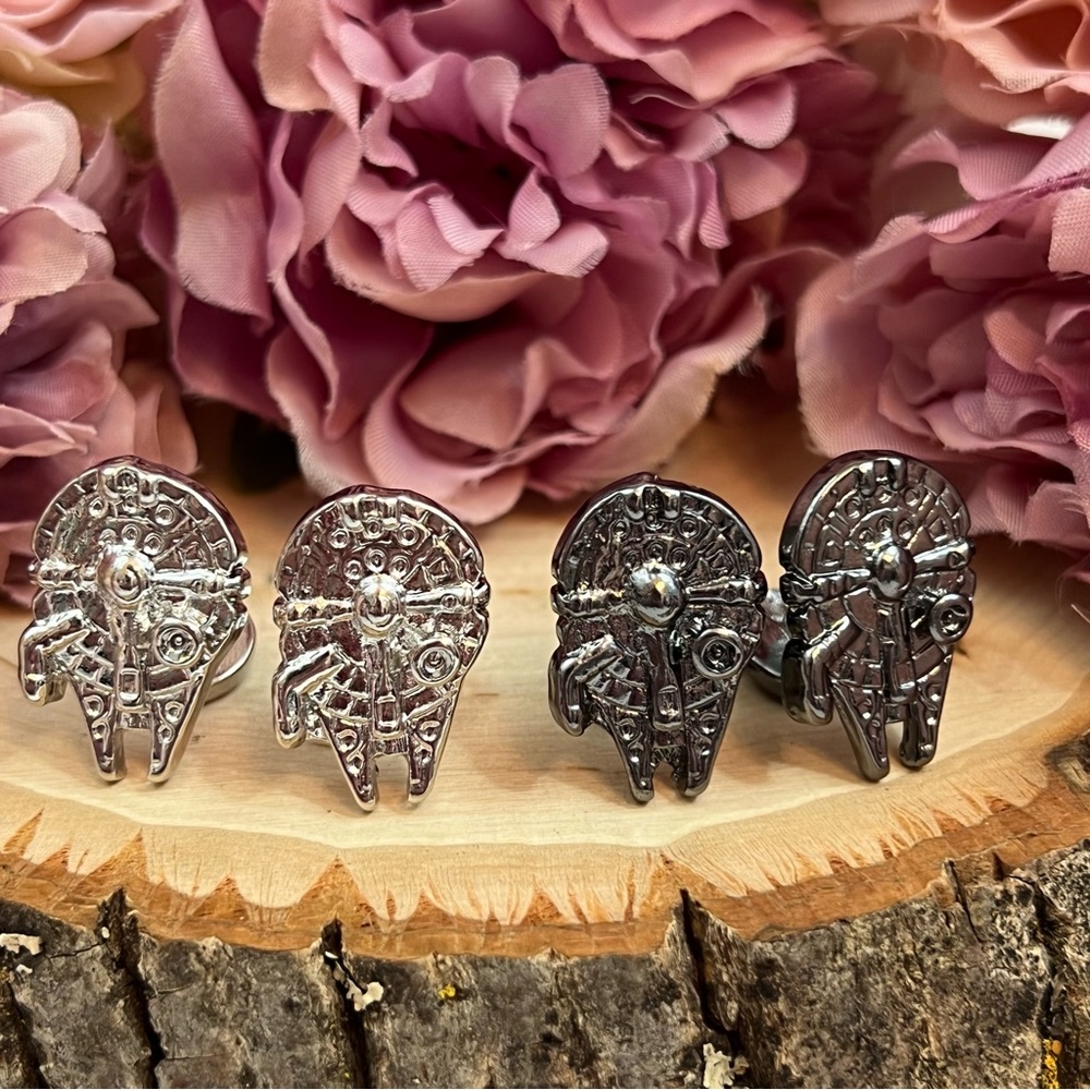 Gunmetal and Silver Star Wars Millennium Falcon Cufflinks - Picture 9 of 16